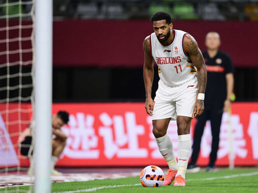 【中超】哈达斯点球建功，卢卡斯罚失点球，津门虎2-0力克浙江